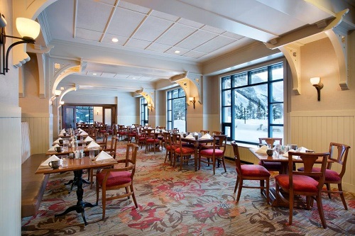 Fairmont Chateau Lake Louise brasserie